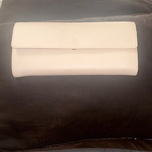 Elegant Cream Leather Clutch